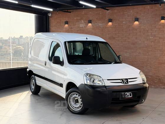 PEUGEOT PARTNER 1.6 FURGÃO 800KG 16V FLEX 3P MANUAL PEUGEOT PARTNER 1.6 FURGÃO 800KG 16V FLEX 3P MANUAL